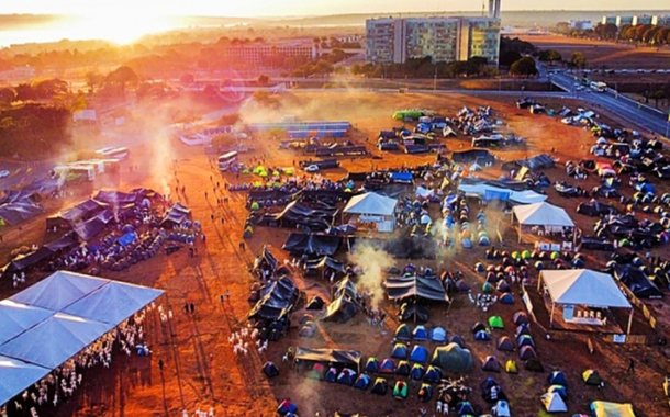 Acampamento dos povos indígenas em Brasília