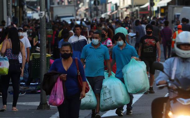 População brasileira deve chegar a 233,2 milhões em 2047, diz IBGE