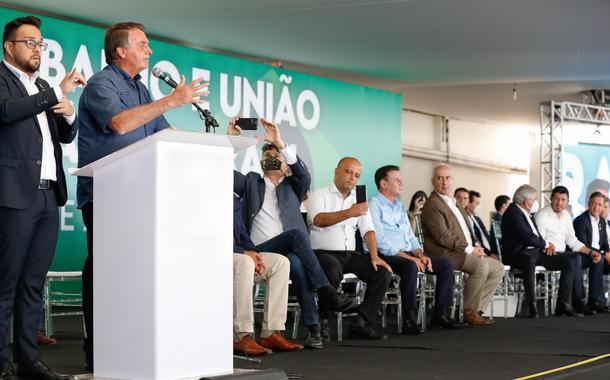 Jair Bolsonaro em evento com evangélicos em Goiás