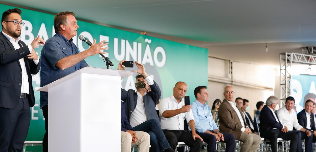 Jair Bolsonaro em evento com evangélicos em Goiás