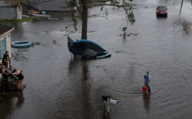 Devastação causada pelo furacão Ida em Cut Off, Luisiana
