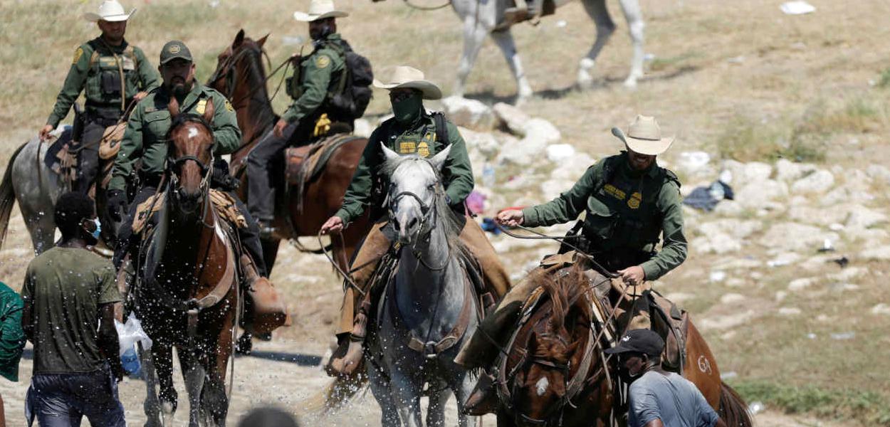 Haitianos foram agredidos e expulsos na fronteira entre os Estados Unidos e México