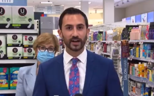 Secretário de saúde de Ontario (Canadá), Stephen Lecce