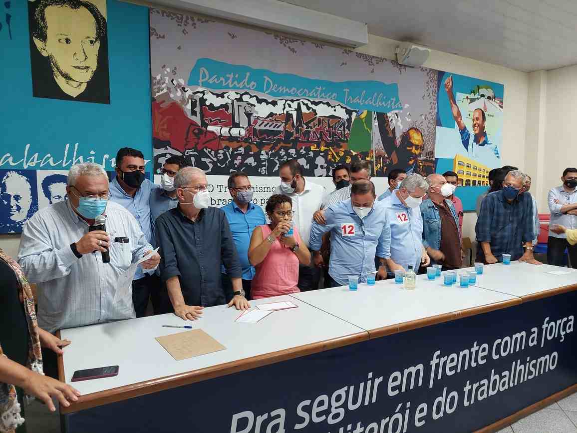 Rodrigo Neves e aliados em Niterói