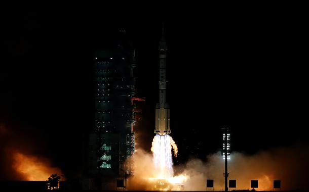 Nave espacial tripulada chinesa Shenzhou-13