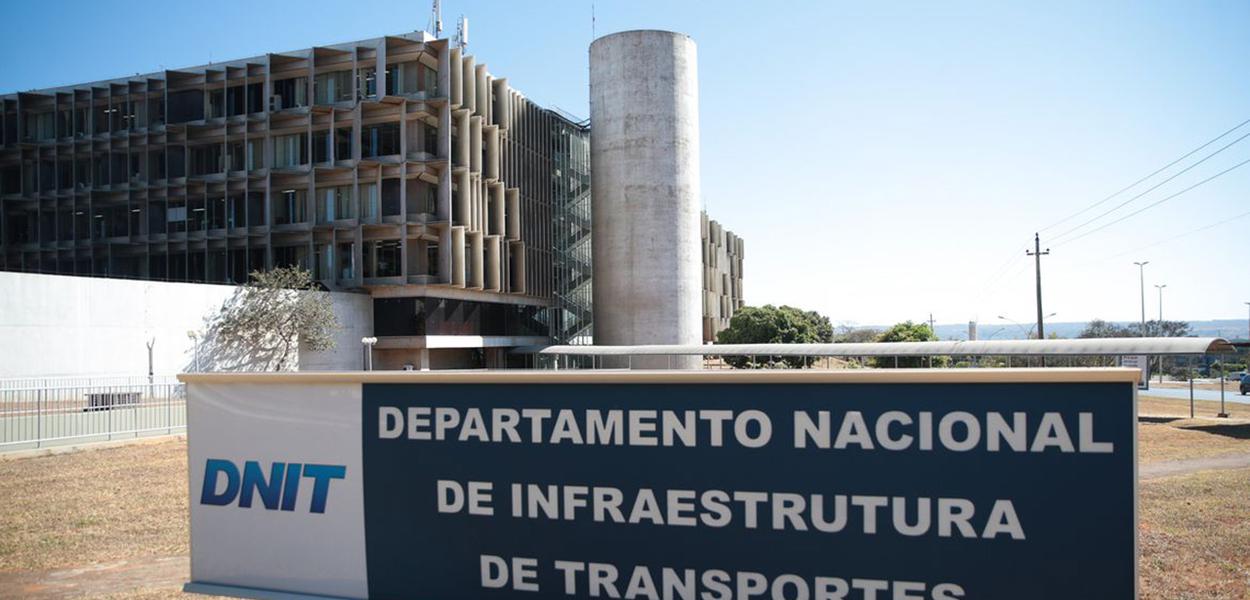 
Departamento Nacional de Infraestrutura de Transportes (DNIT)