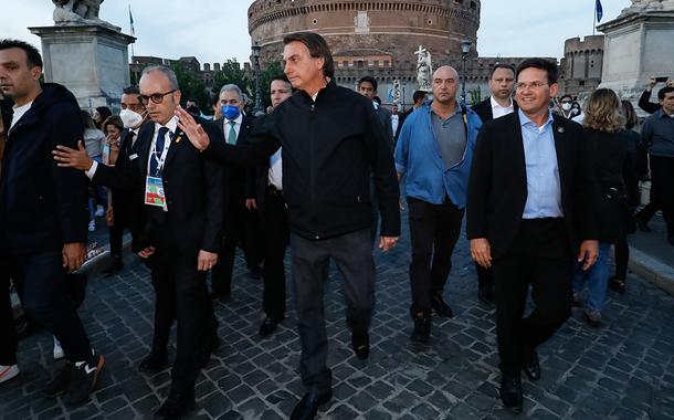 Bolsonaro passeia em Roma