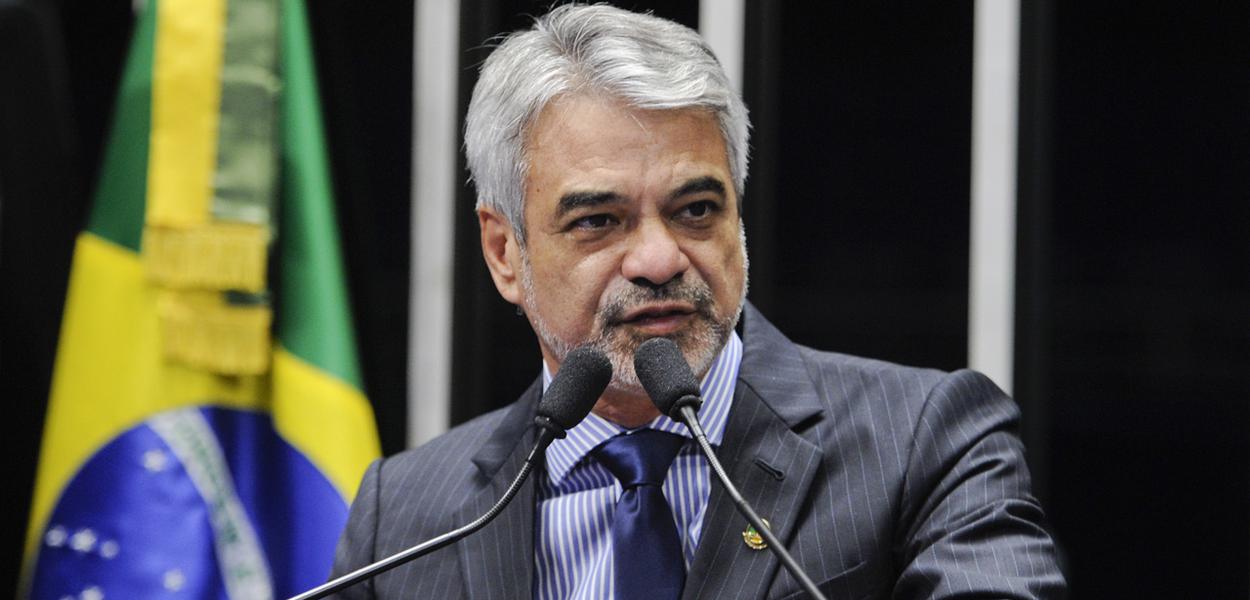 Senador Humberto Costa (PT-PE)