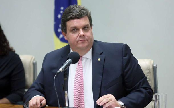 Deputado federal Wolney Queiroz