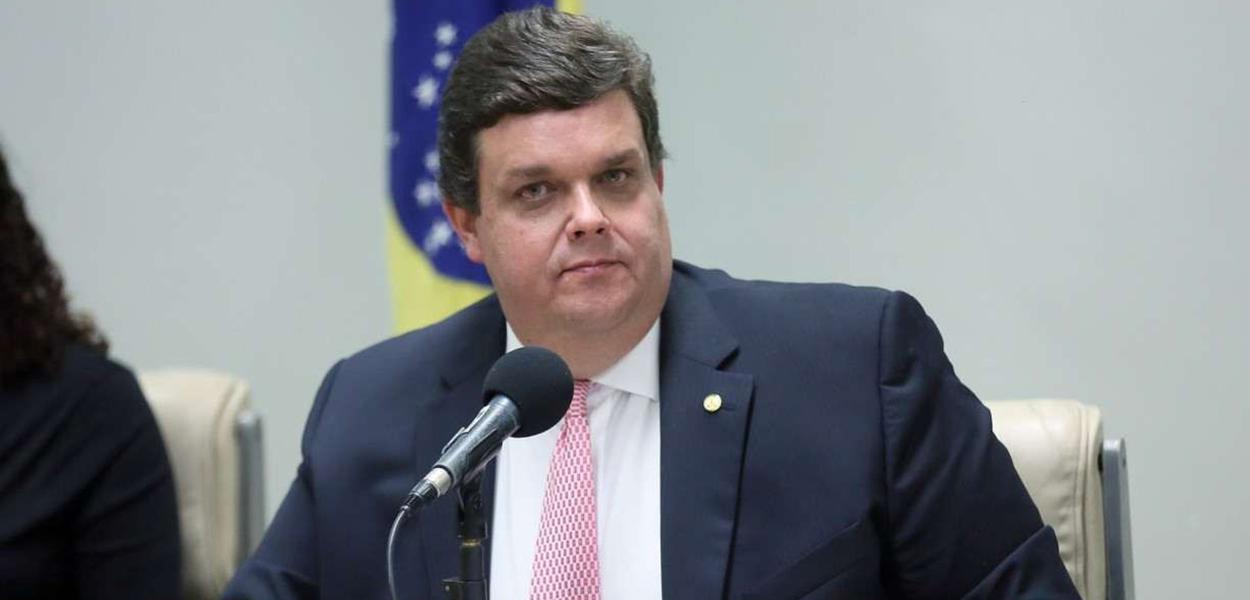 Deputado federal Wolney Queiroz