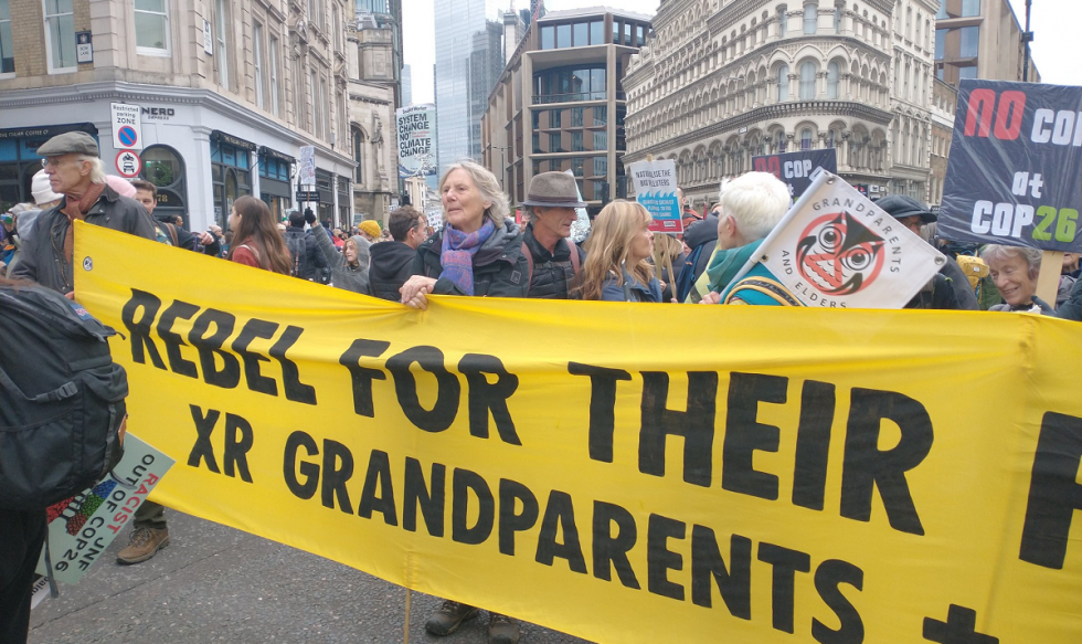 Manifestantes em Glasgow, Escócia, durante a COP26