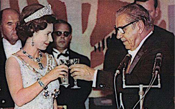 Rainha Elizabeth II encontra-se com Costa e Silva