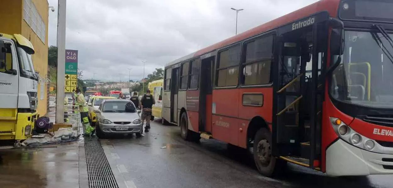 Atentado com faca em Contagem (MG)