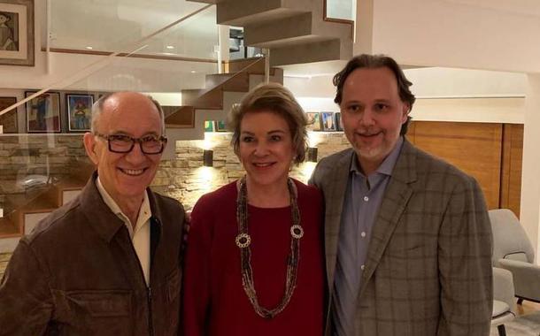 Rui Falcão, Marta Suplicy e o advogado Marco Aurélio de Carvalho, coordenador do grupo Prerrogativas, em jantar em São Paulo na sexta (12)