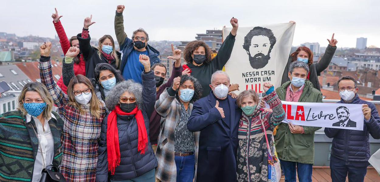 Lula chega na Bélgica