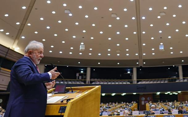 Lula discursa no Parlamento Europeu em 15/11/21