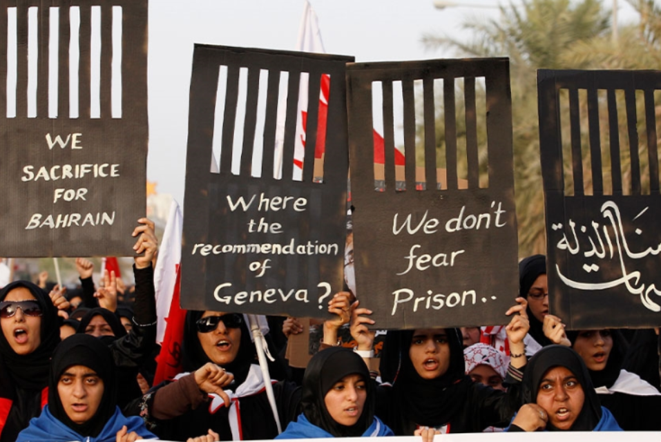 Mulheres protestam no Bahrein