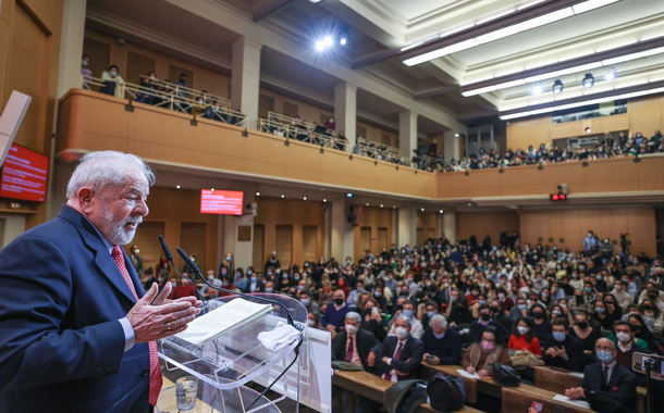 Lula fala na Sciences Po Paris