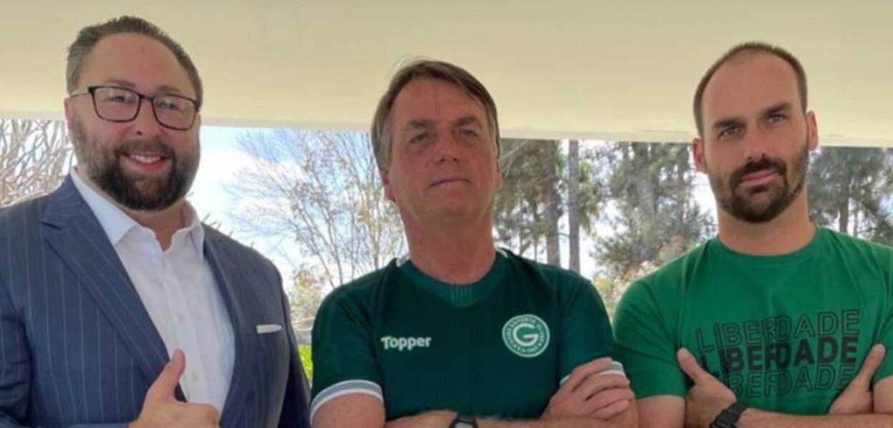 Jason Miller, Jair Bolsonaro e Eduardo Bolsonaro