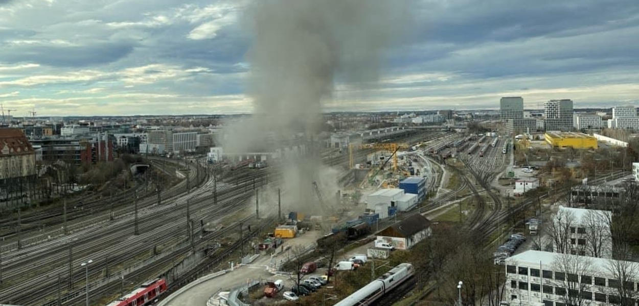 Uma bomba da Segunda Guerra Mundial explodiu em um canteiro de obras próximo da estação de trem Donnersbergerbruecke, em Munique