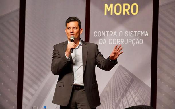 Sergio Moro lança livro contra corrupção em Curitiba