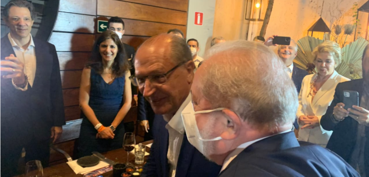 Lula e Alckmin no jantar do Grupo Prerrogativas