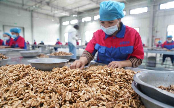 Trabalhadora em Xinjian, na China