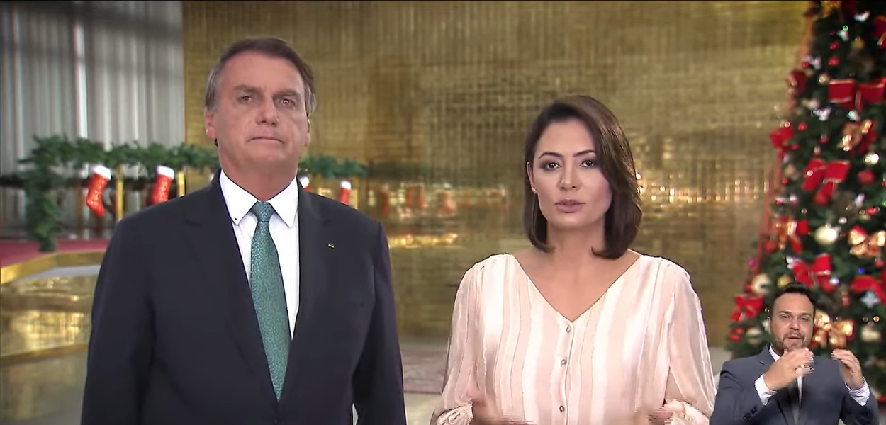 Jair e Michelle Bolsonaro em pronunciamento de Natal