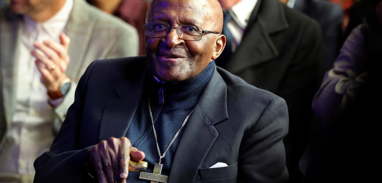 Archbishop Emeritus Desmond Tutu attends the unveiling ceremony of a statue of Nelson Mandela at the City Hall in Cape Town, South Africa, July 24, 2018.  REUTERS/Sumaya Hisham