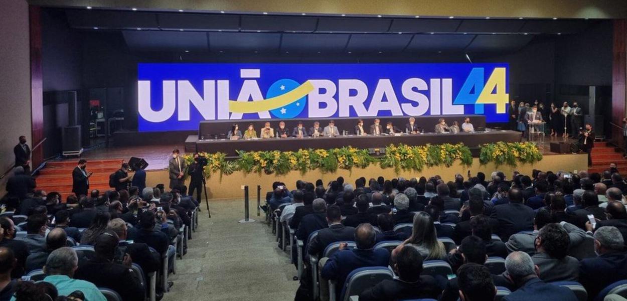 Fundação do União Brasil, em 6 de outubro de 2021