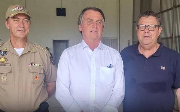 Deputado federal Coronel Armando (à dir.) com Jair Bolsonaro