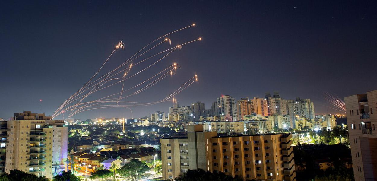 Israel começa o ano atacando palestinos em Gaza