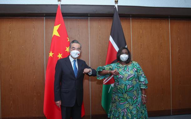 (220106) -- MOMBASA (KENYA), Jan. 6, 2022 (Xinhua) -- Chinese State Councilor and Foreign Minister Wang Yi (L) meets with Kenya's Cabinet Secretary for Foreign Affairs Raychelle Omamo in Mombasa, Kenya, on Jan. 6, 2022. (Xinhua/Long Lei)