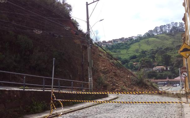 Deslizamento de morro em Ouro Preto