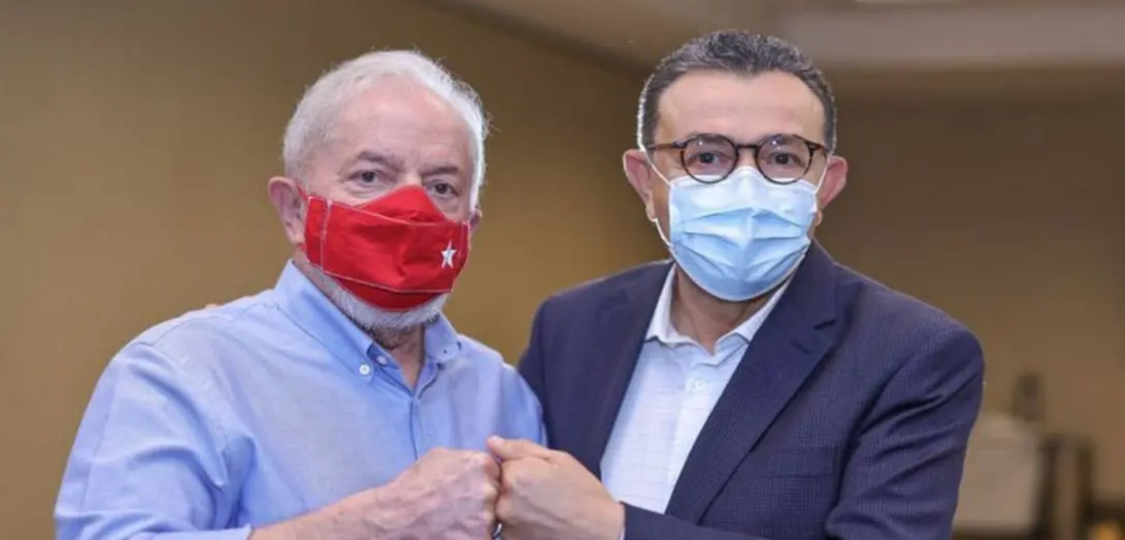 Lula e o presidente do PSB, Carlos Siqueira