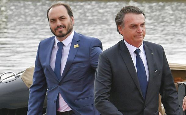 Carlos e Jair Bolsonaro