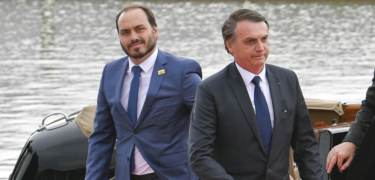 Carlos e Jair Bolsonaro