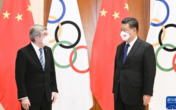 Xi Jinping e Thomas Bach