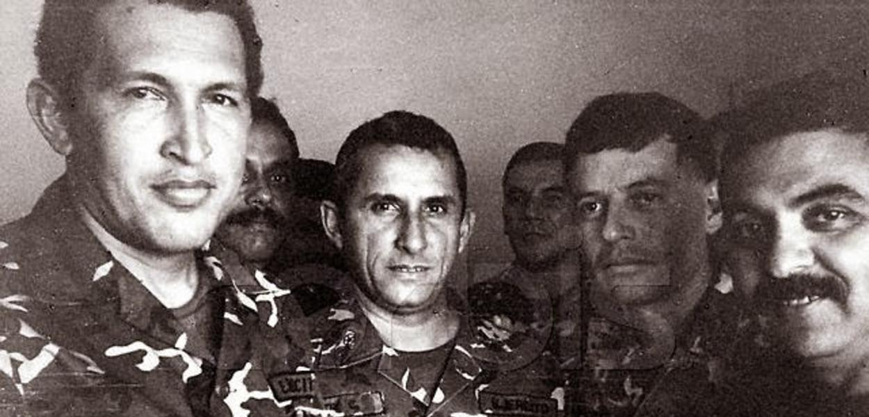 Chávez e correligionários, 4 de fevereiro de 1992