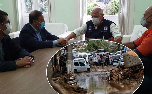 Rodrigo Neves (terno e máscara azul) em reunião com autoridades de Petrópolis