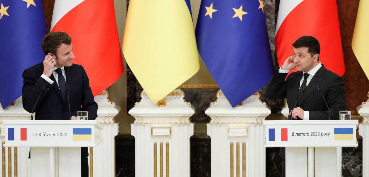 Presidentes Volodimir Zelensky (Ucrânia) e Emmanuel Macron