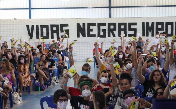 Assembleia reúne militantes para fundação do Movimento Brasil Popular