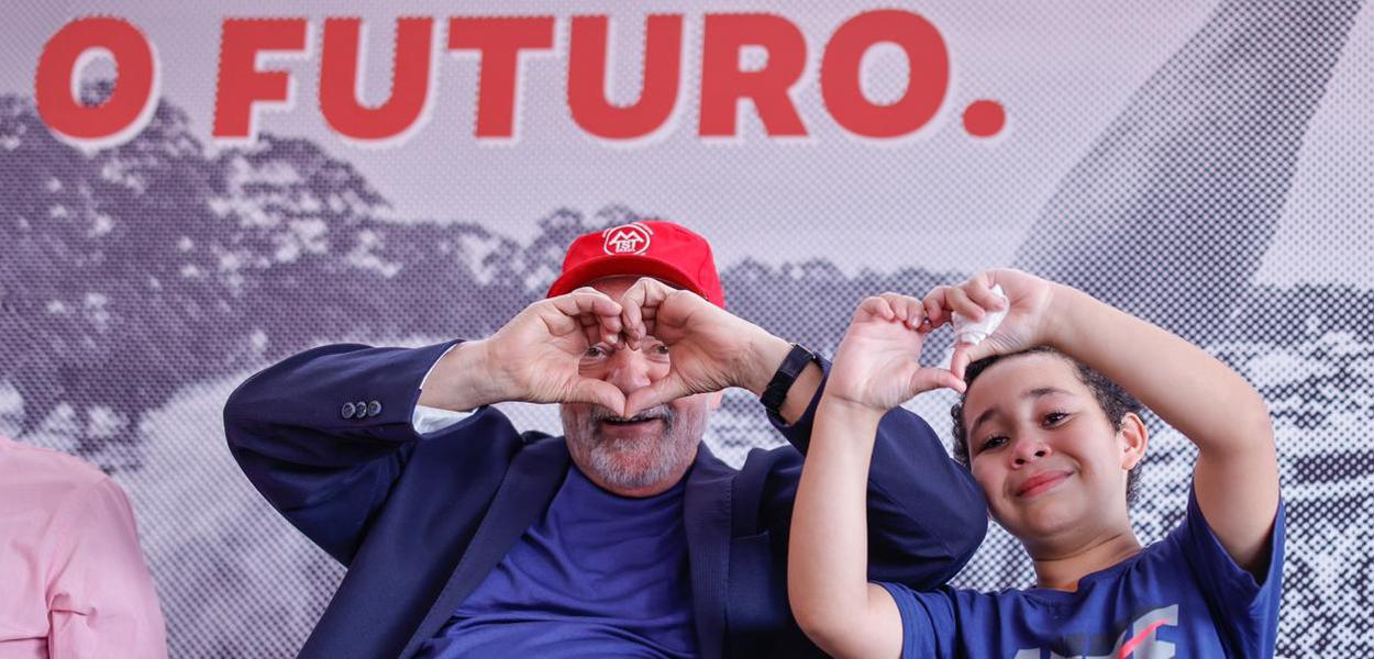 Lula e Breno em evento do MTST em Santo André