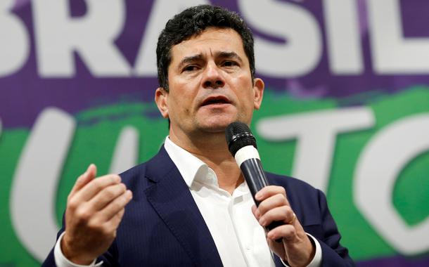 Com desistência de Moro, Podemos corre para retirar inserções do partido na TV