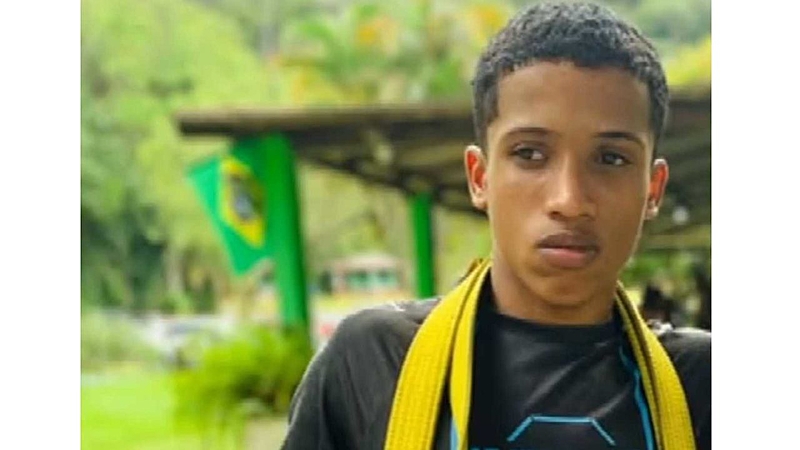 O jovem era lutador de jiu-jitsu e luta livre há três anos, integrava um projeto social na região em que foi morto