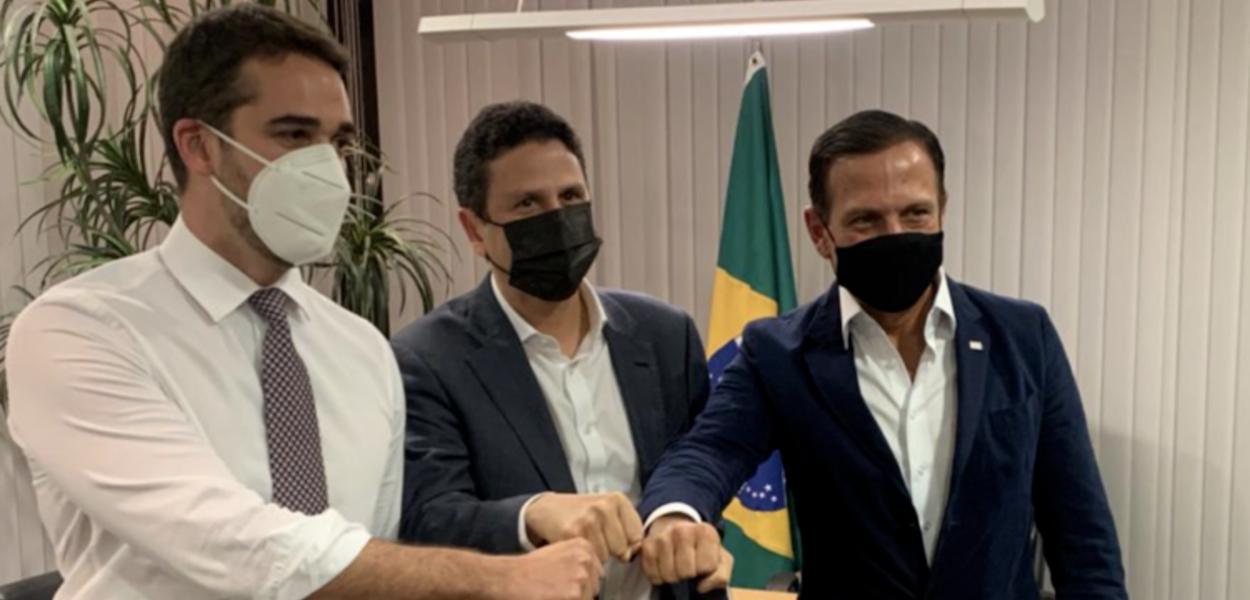 Eduardo Leite, Bruno Araújo e João Doria