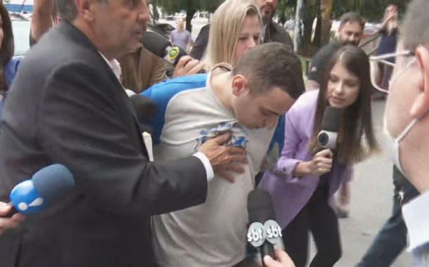 Acxel Peres se apresentou nesta sexta (29), um dia após Justiça decretar prisão preventiva dele por 30 dias