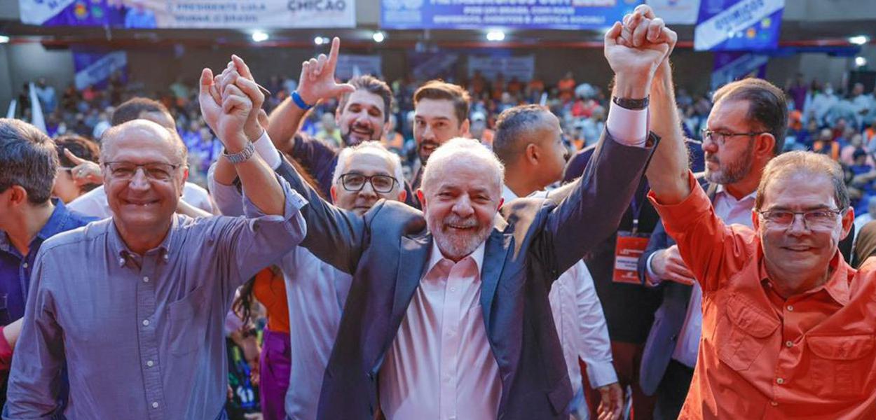 Lula participa de Ato de apoio do Solidariedade à sua candidatura à presidência da República. Geraldo Alckmin e Paulinho da Força participaram do evento.