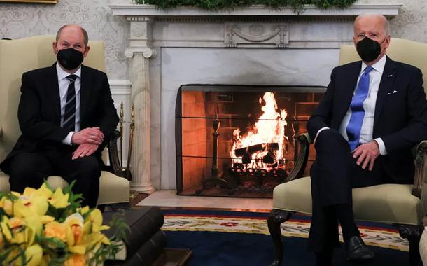 Chanceler da Alemanha, Olaf Scholz, e presidente dos EUA, Joe Biden