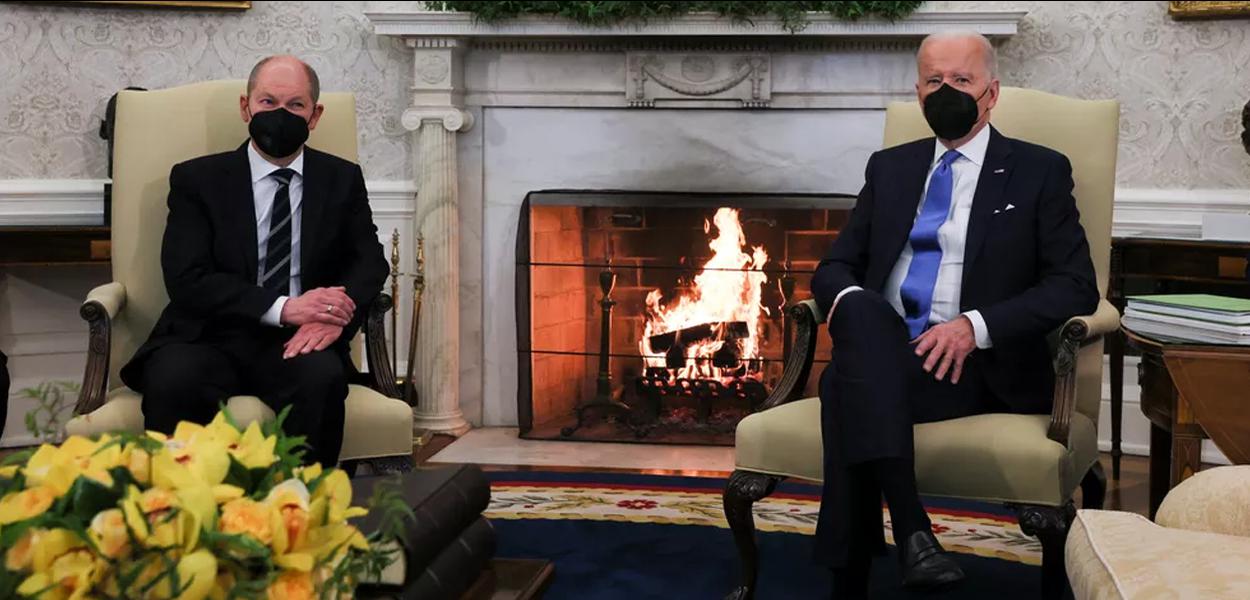 Chanceler da Alemanha, Olaf Scholz, e presidente dos EUA, Joe Biden